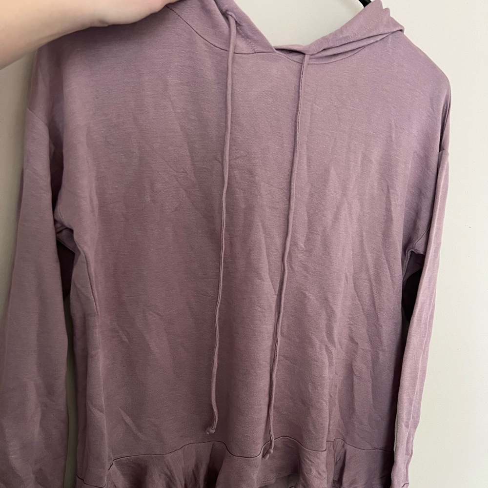 Purple sweater, small, great condition.
